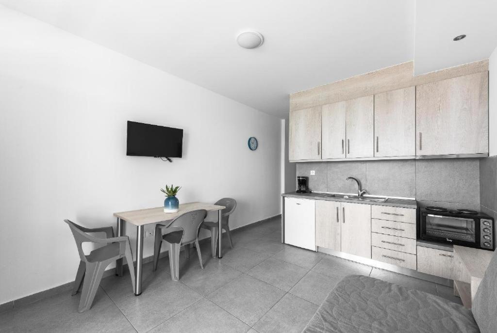 Blue Horizon 3 Apartment Nea Kallikrateia Екстериор снимка