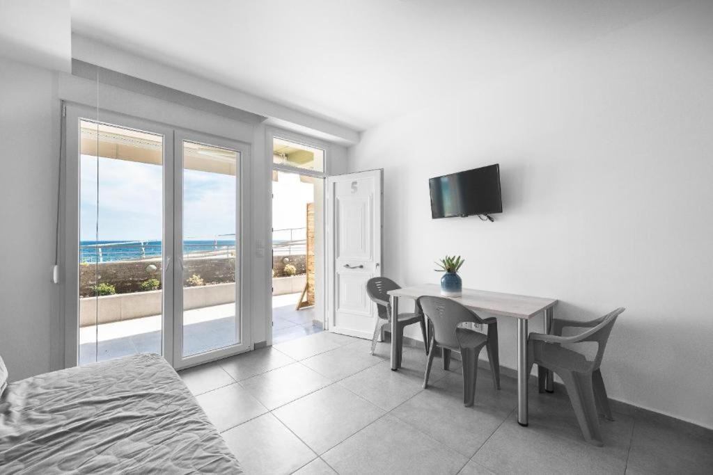 Blue Horizon 3 Apartment Nea Kallikrateia Екстериор снимка