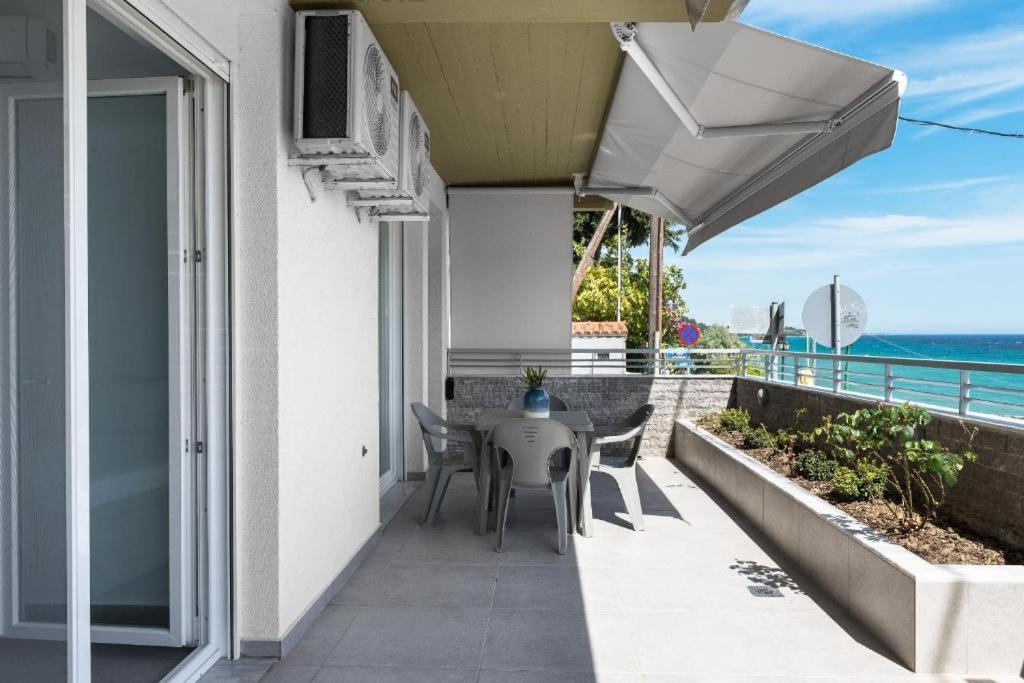 Blue Horizon 3 Apartment Nea Kallikrateia Екстериор снимка