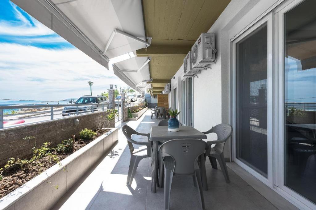 Blue Horizon 3 Apartment Nea Kallikrateia Екстериор снимка